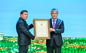 Сән көрсетілімі жалаңаш шындық